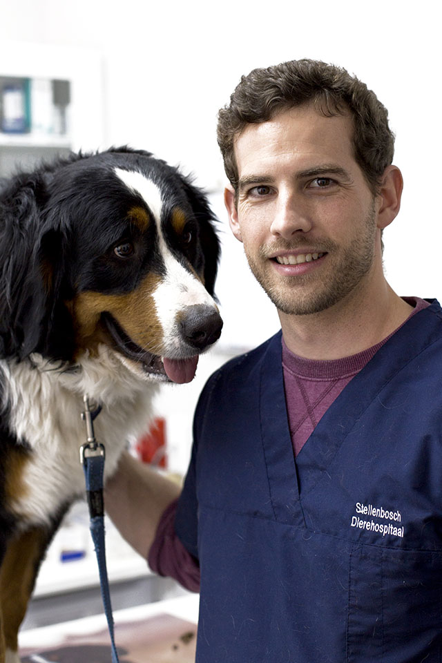 Dr Francois Olivier : 